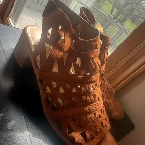 American Eagle Outfitters Rust Suede Cutout Block Heel Mules
